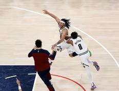 28圈体育-包含NBA季后赛关键时刻走向成谜，克里夫兰骑士篮板制胜，引发热议，轮换策略成焦点的词条