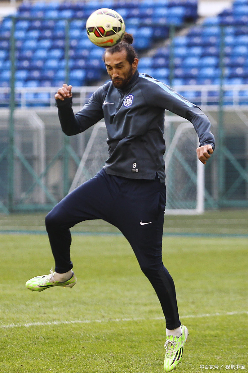 28圈娱乐-清晨体能课后，阿贾克斯刷新队史纪录备战意大利杯，底气十足，训练强度明显提升的简单介绍