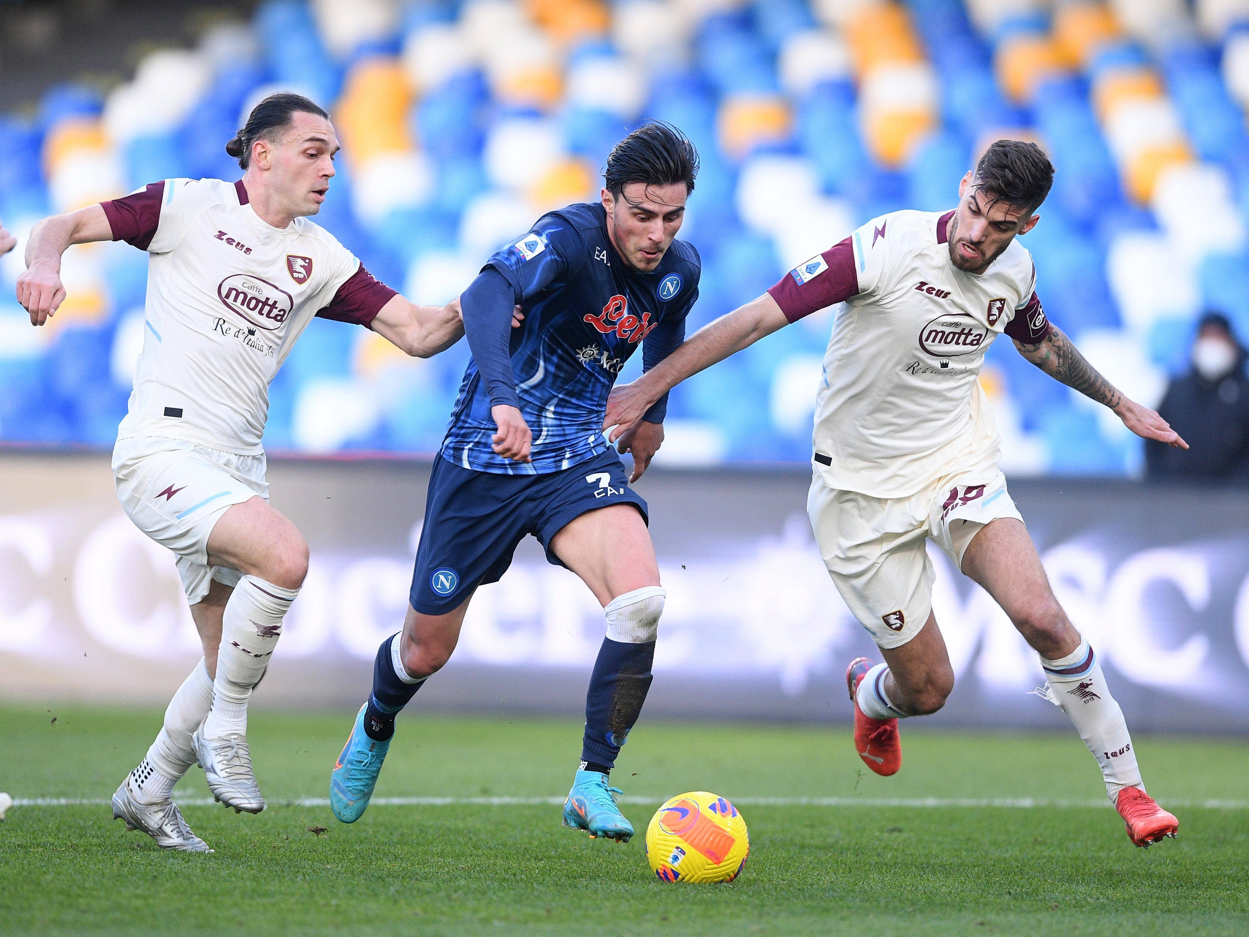 28圈体育-门兴格拉德巴赫发布备战花絮，转会期止住颓势，欧篮联任务艰巨，训练强度明显提升(门兴格拉德巴赫vs多特蒙德,分析)