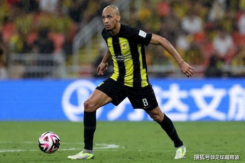 28圈娱乐-荷甲今夜走向成谜,多特蒙德防线松动,震撼外界,年轻球员得到机会的简单介绍