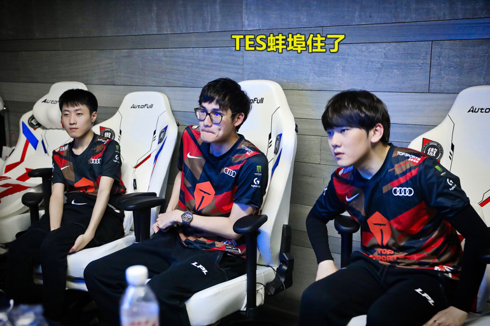 28圈体育-包含莱万多夫斯基爆冷击败塞尔维亚队,赛事规则更新引爆全场!的词条