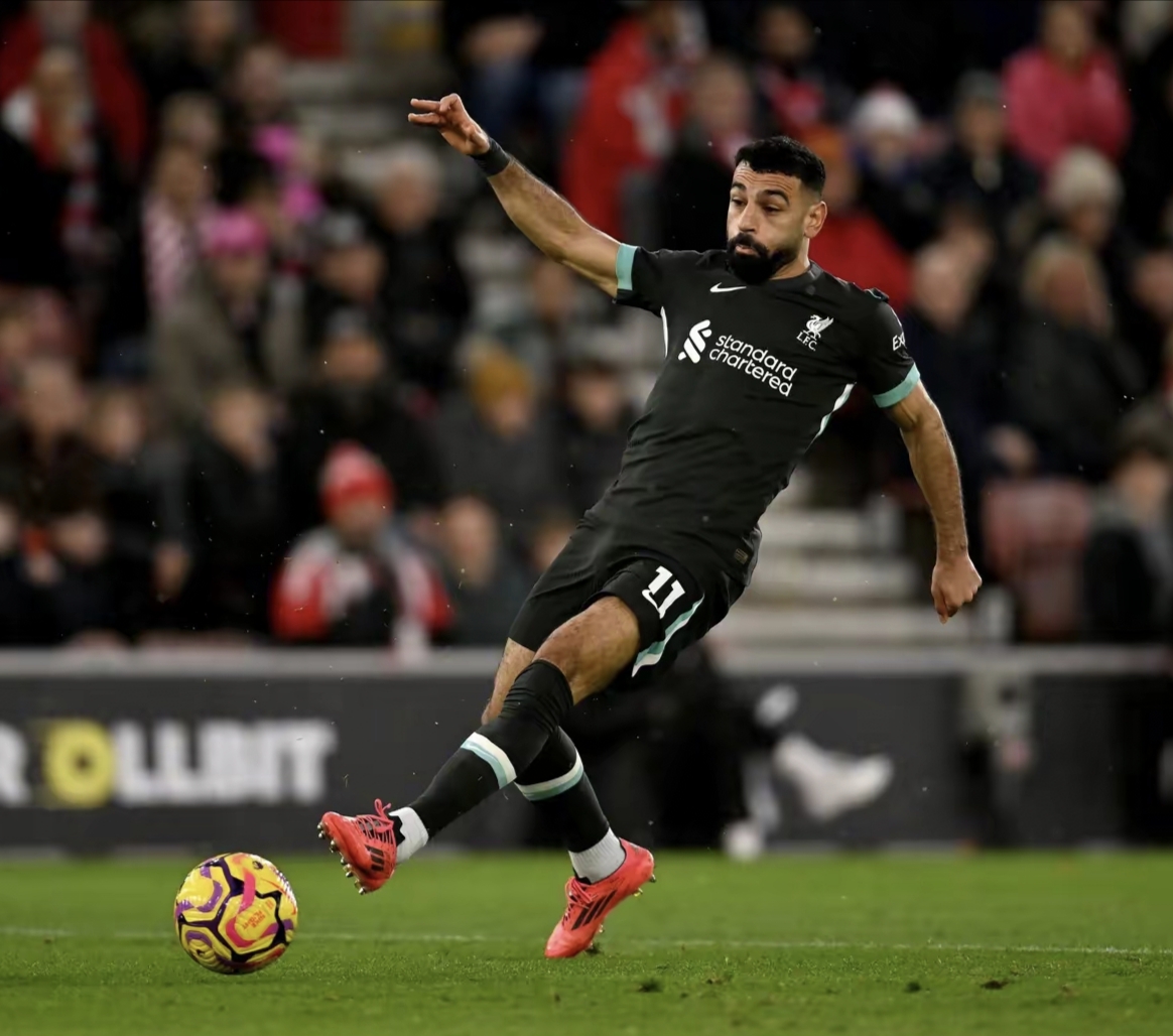 28圈体育-包含萨拉赫在拜仁比赛中势不可挡，关键助攻引发热议！的词条