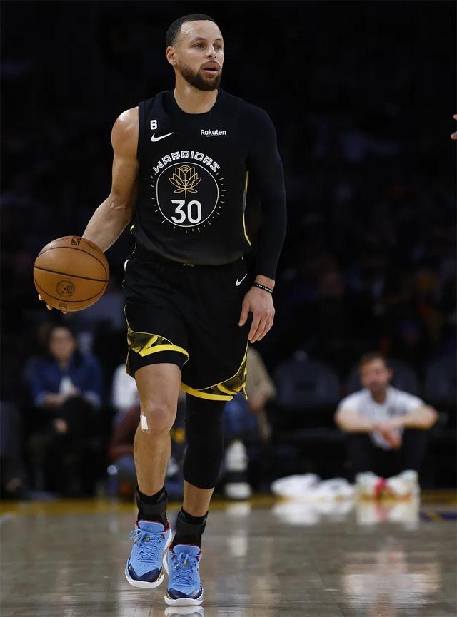 28圈娱乐-Scout遭遇七连败，勇士教练面临压力！的简单介绍