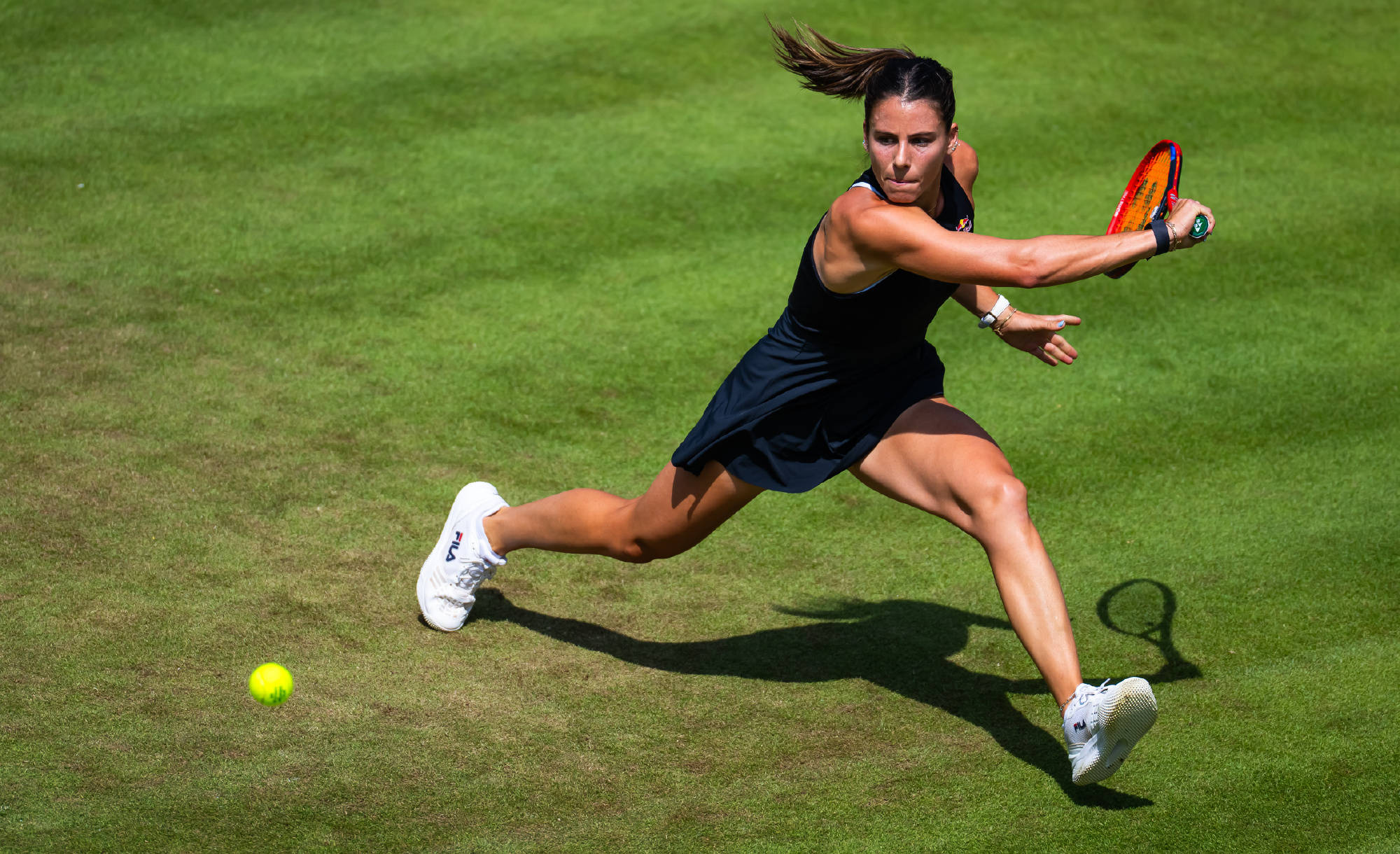 28圈体育- 阿扎伦卡夺冠