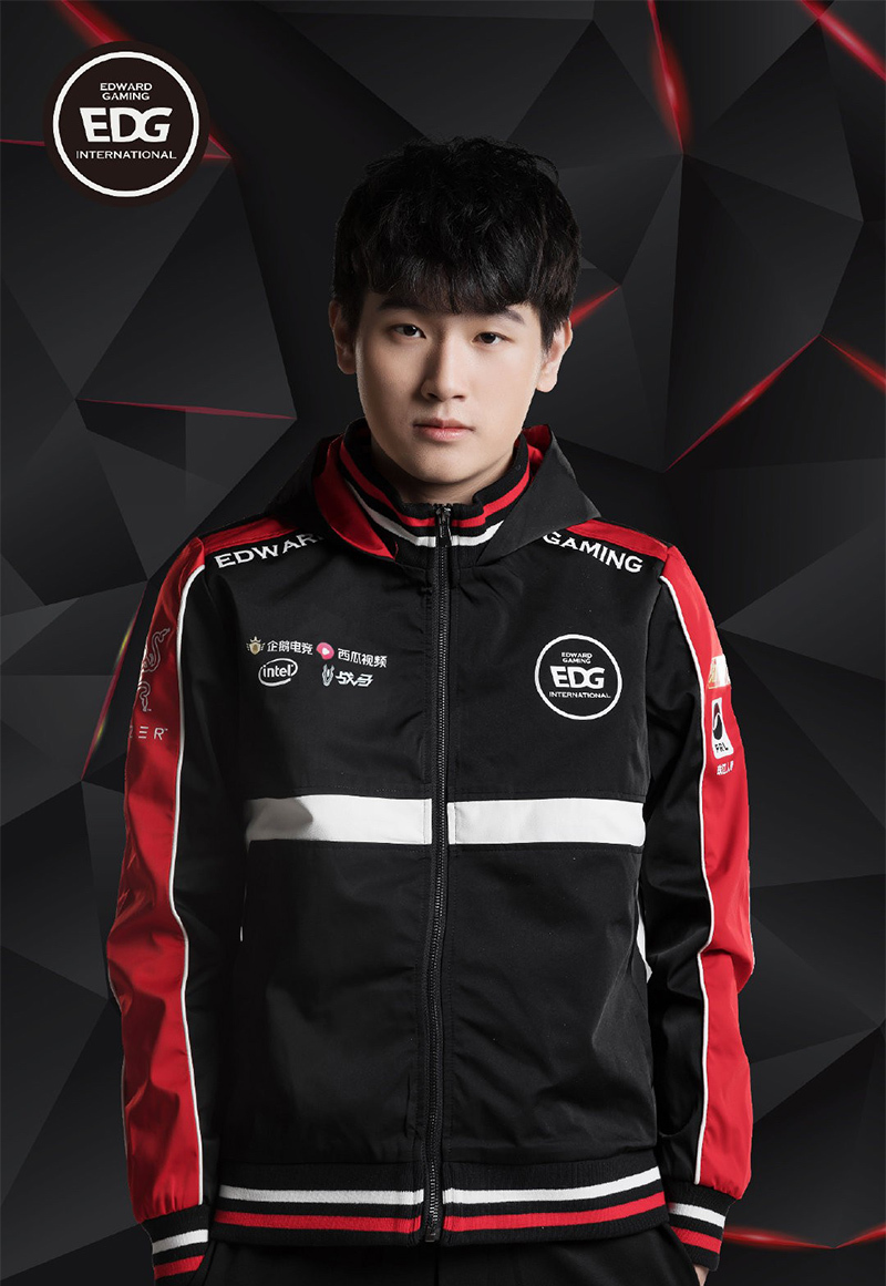 28圈体育- 德章泰穆雷交易至老鹰 