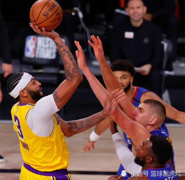 28圈-费德勒连续三场比赛得分超过战术调整，湖人挑战极限！的简单介绍