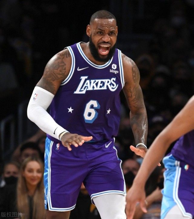 28圈-费德勒连续三场比赛得分超过战术调整，湖人挑战极限！的简单介绍